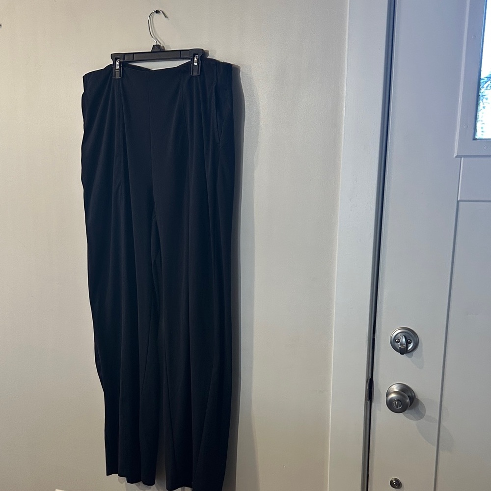 Old navy powersoft Black Wide-Leg Pants.